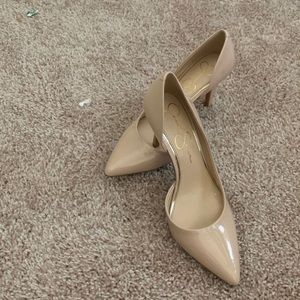 NEVER WORN Jessica Simpson pumps SZ 6M
